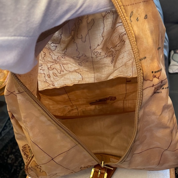 Alviero Martini Tan Map Print Sling Backpack Featuring United States - Picture 6 of 15